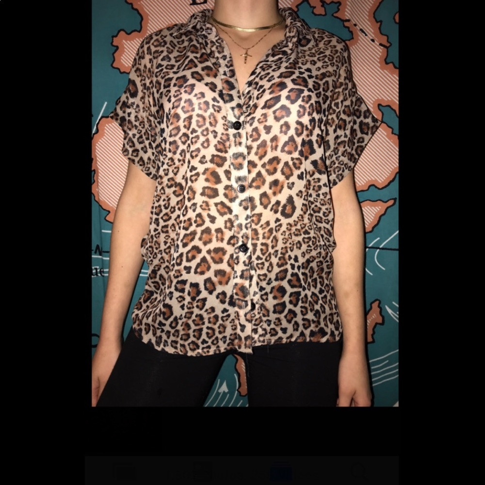 FUN Leopard print top